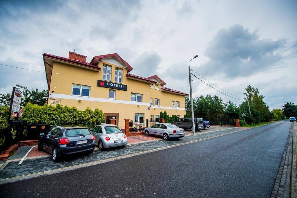 Hotelik Jankowski Raszyn Extérieur photo